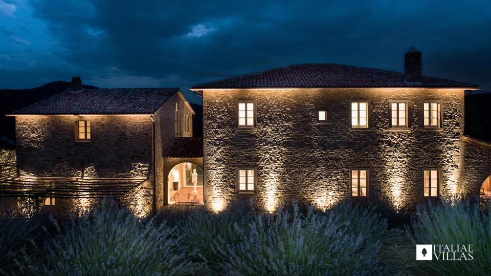 Villa dei Mandorli luxury villas umbria
