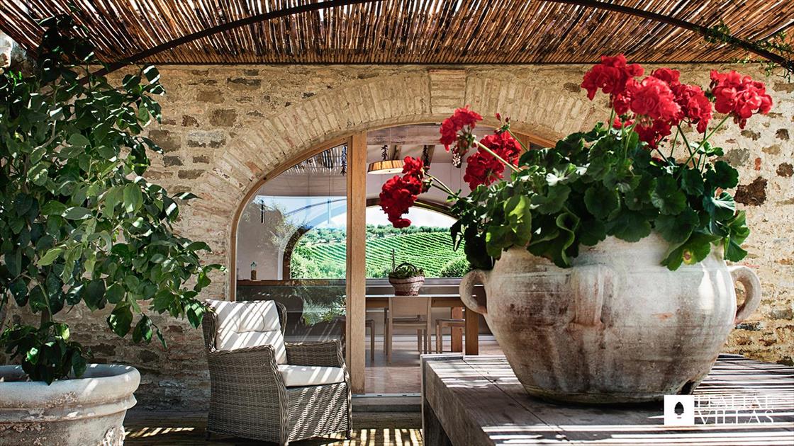 Casale del boschetto luxury villas umbria
