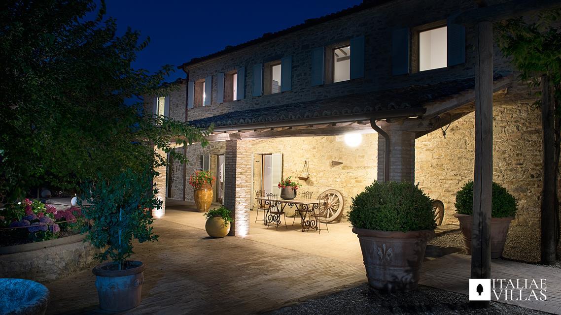 Casale del boschetto luxury villas umbria