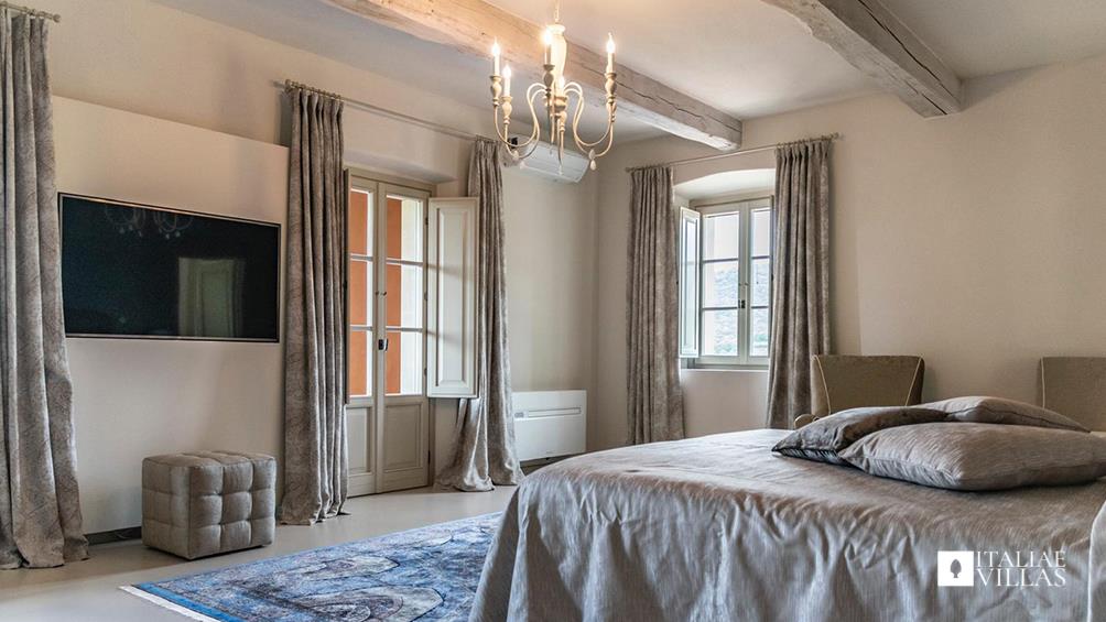 Villa dei Mandorli luxury villas umbria