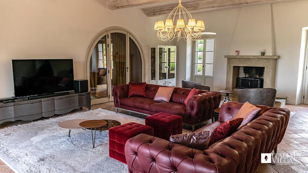 Villa dei Mandorli luxury villas umbria