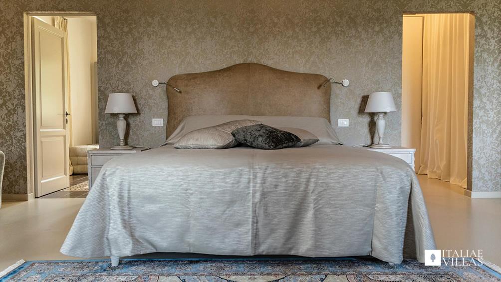 Villa dei Mandorli luxury villas umbria