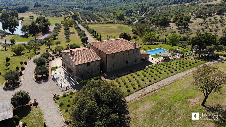 Villa dei Mandorli luxury villas umbria