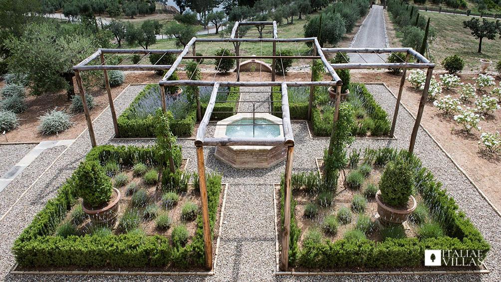 Villa dei Mandorli luxury villas umbria